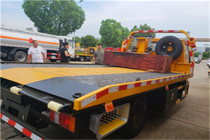 临海附近拖车电话号码服务