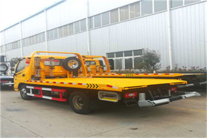 临海附近拖车救援搭电