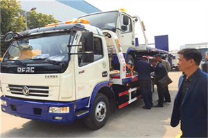 临海汽车道路救援拖车价格